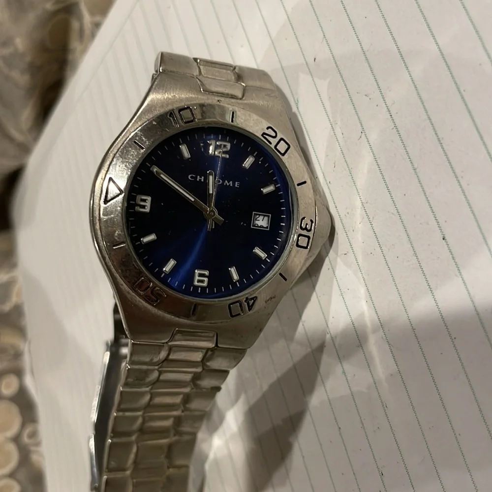 Chrome Men's Silver Tone Blue W/ Date Analog